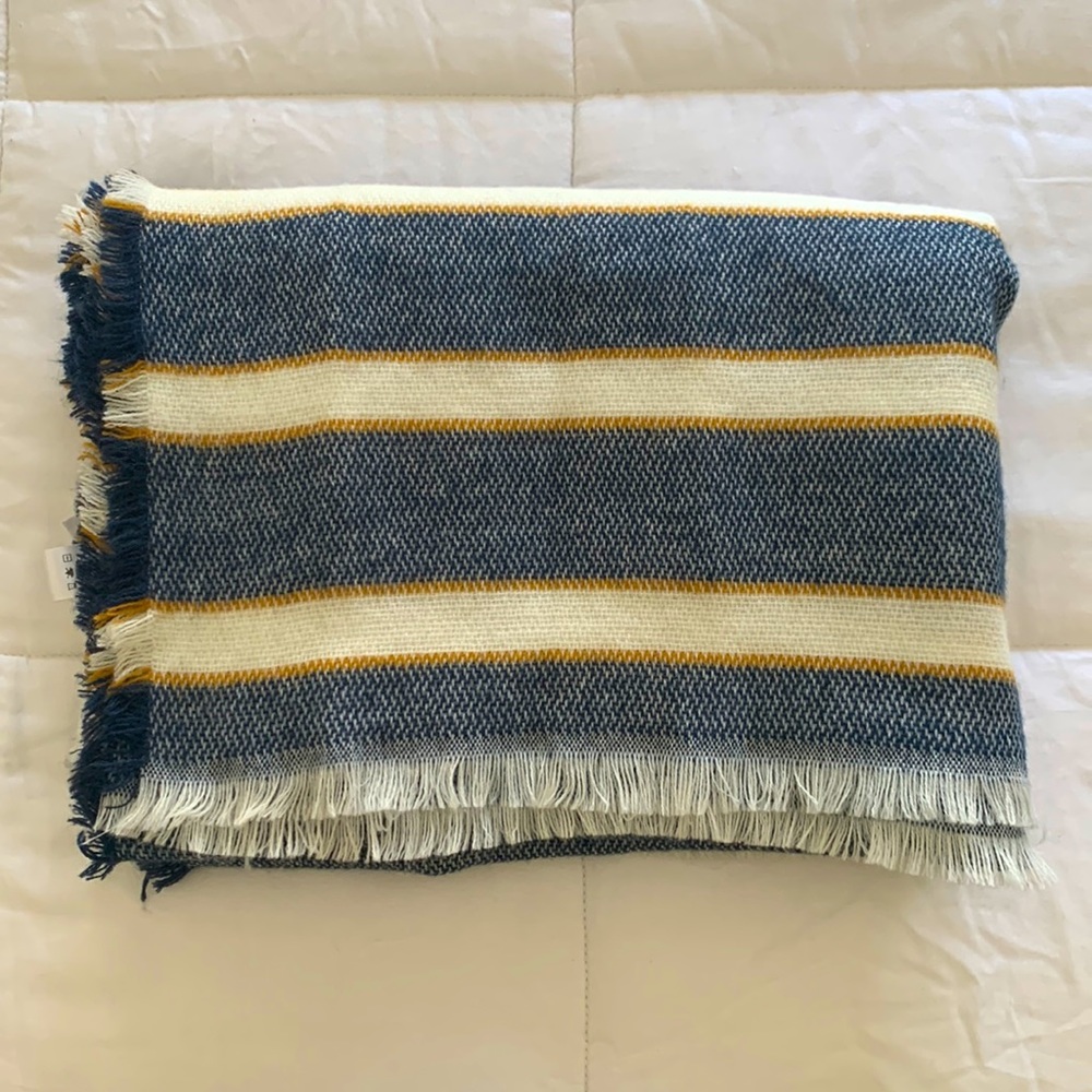 Striped Fashion Scarf